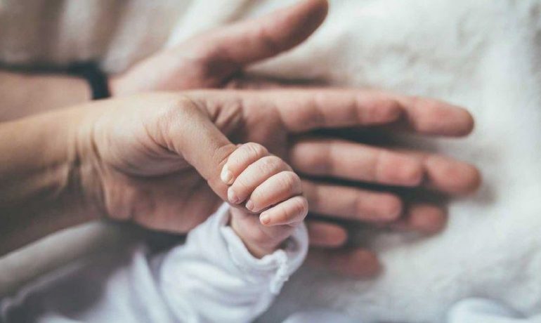 Visioconférence "L'attachement : un besoin vital du jeune enfant"